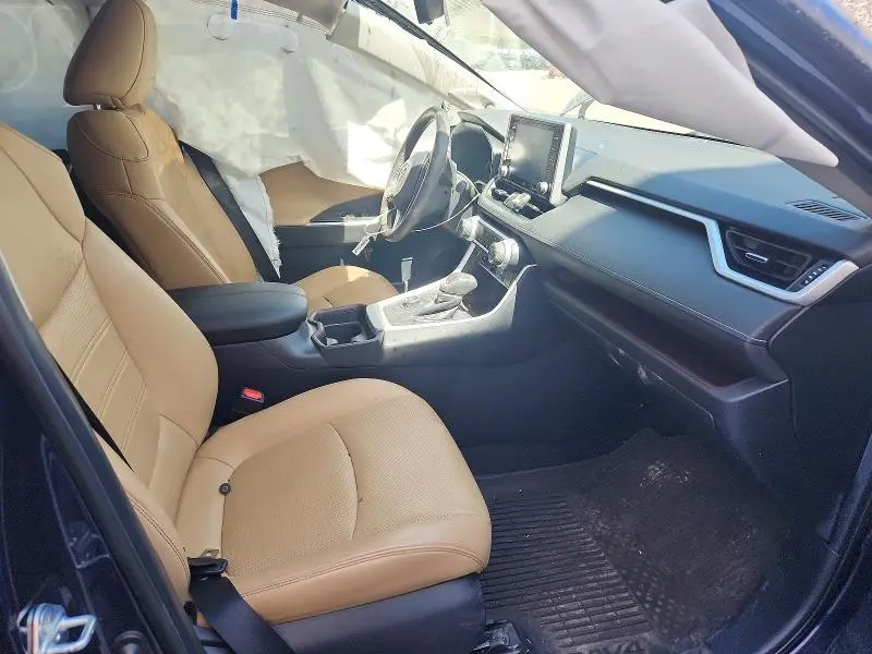 2021 TOYOTA RAV4   