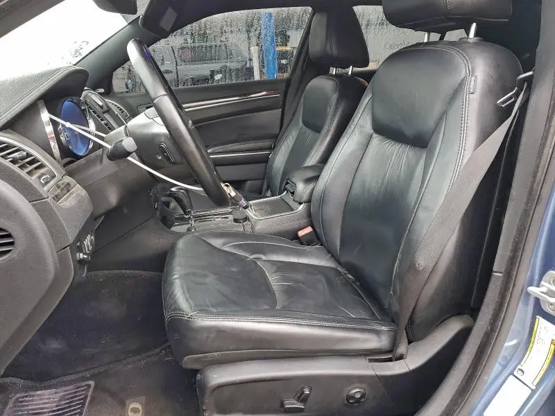 2011 CHRYSLER 300 LIMITED  