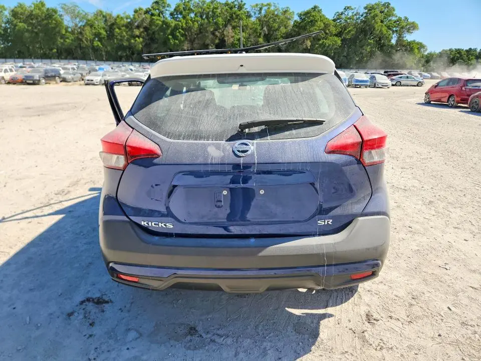 2019 NISSAN KICKS SR  