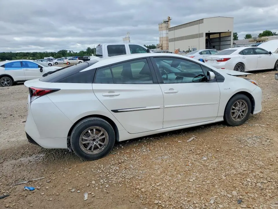 2016 TOYOTA PRIUS FOUR  