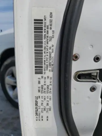 2013 RAM 1500 SLT  