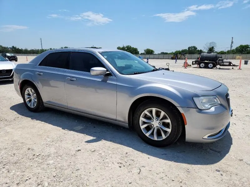 2016 CHRYSLER 300 LIMITED  