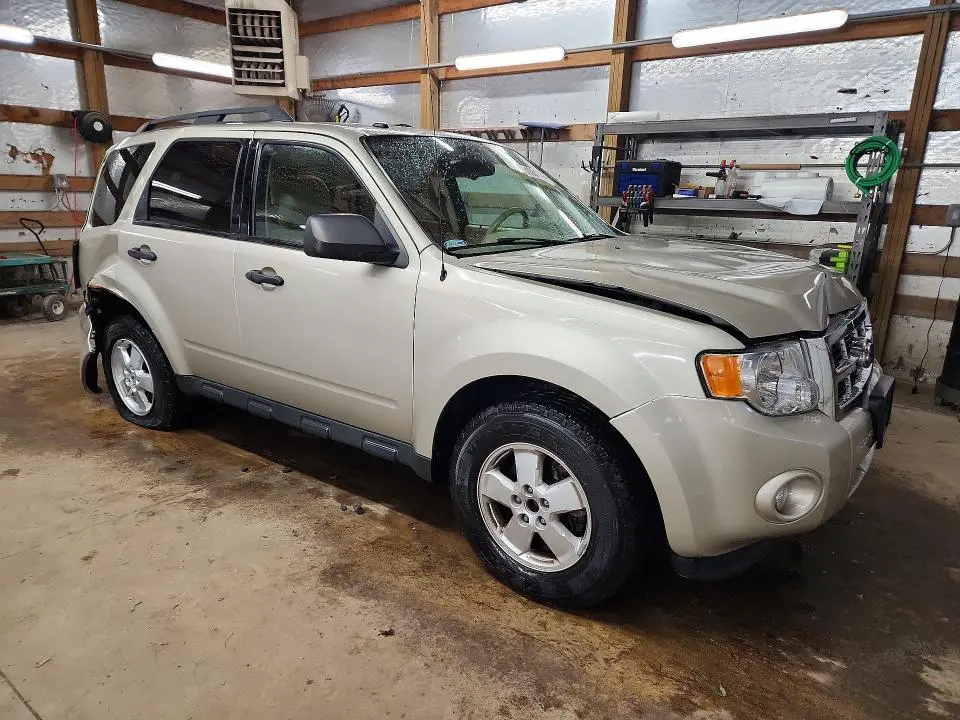 2012 FORD ESCAPE XLT  