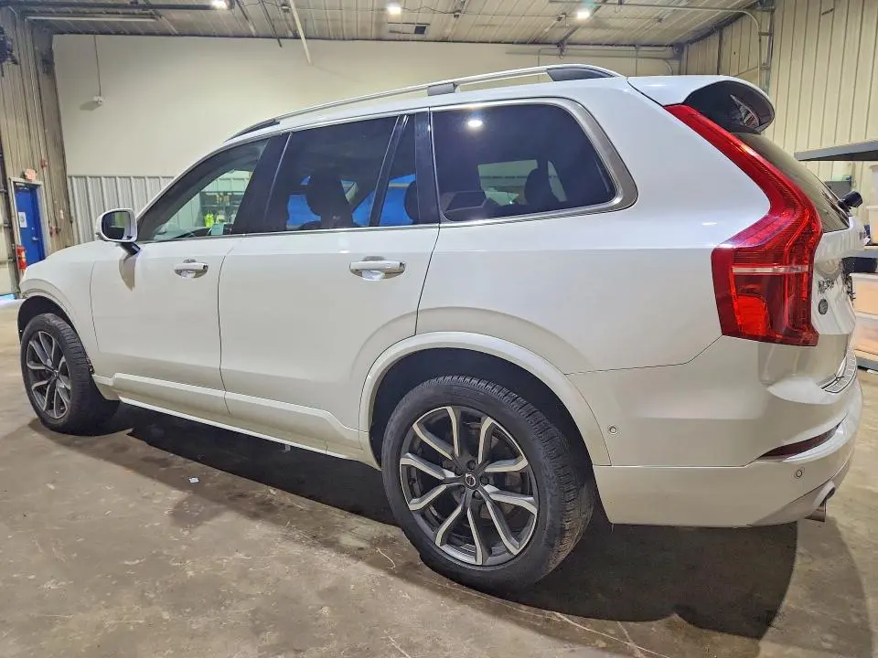 2018 VOLVO XC90 T5  