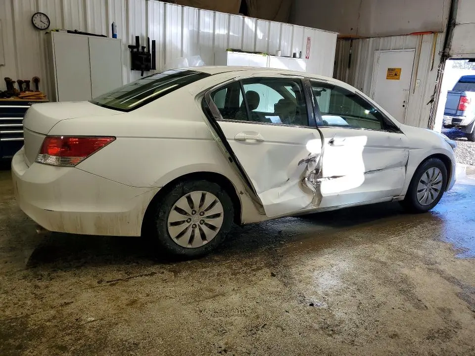 2010 HONDA ACCORD LX  
