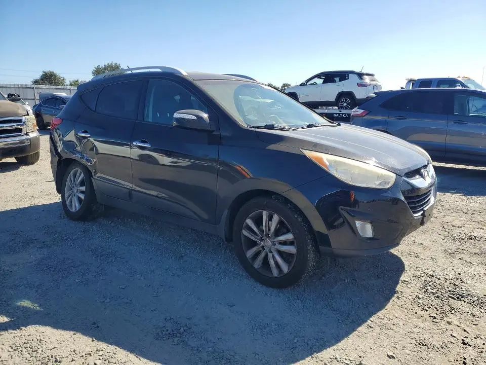 2013 HYUNDAI TUCSON LIMITED  