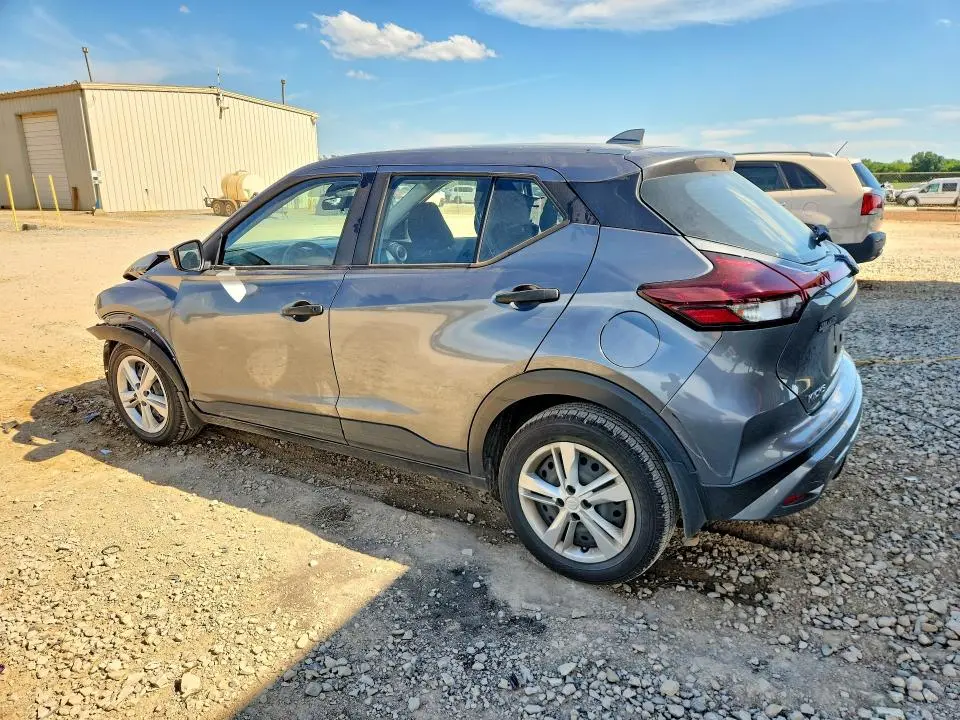 2023 NISSAN KICKS S  