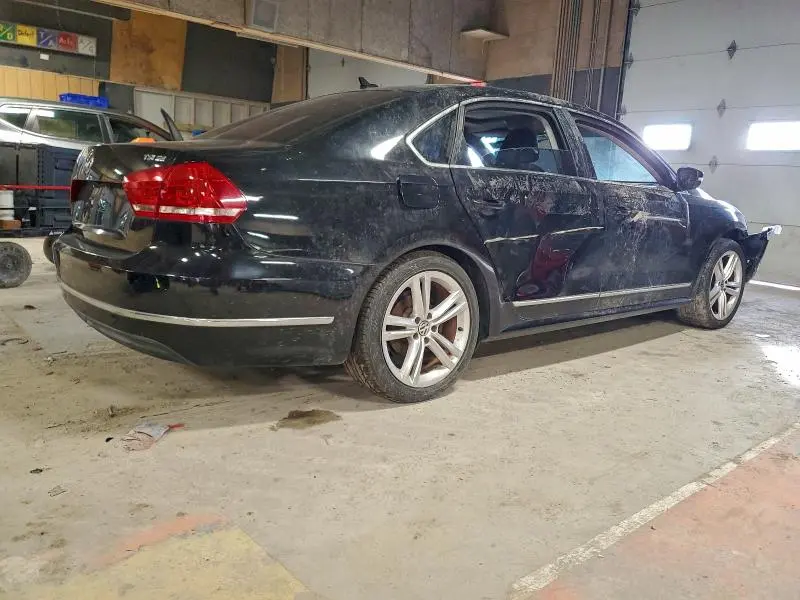 2015 VOLKSWAGEN PASSAT SE  