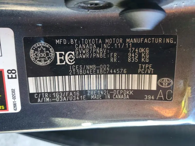 2011 TOYOTA COROLLA BASE  