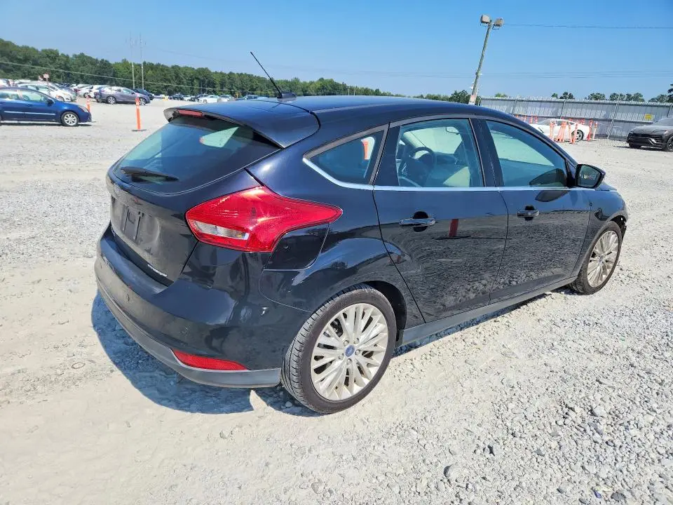 2017 FORD FOCUS TITANIUM  