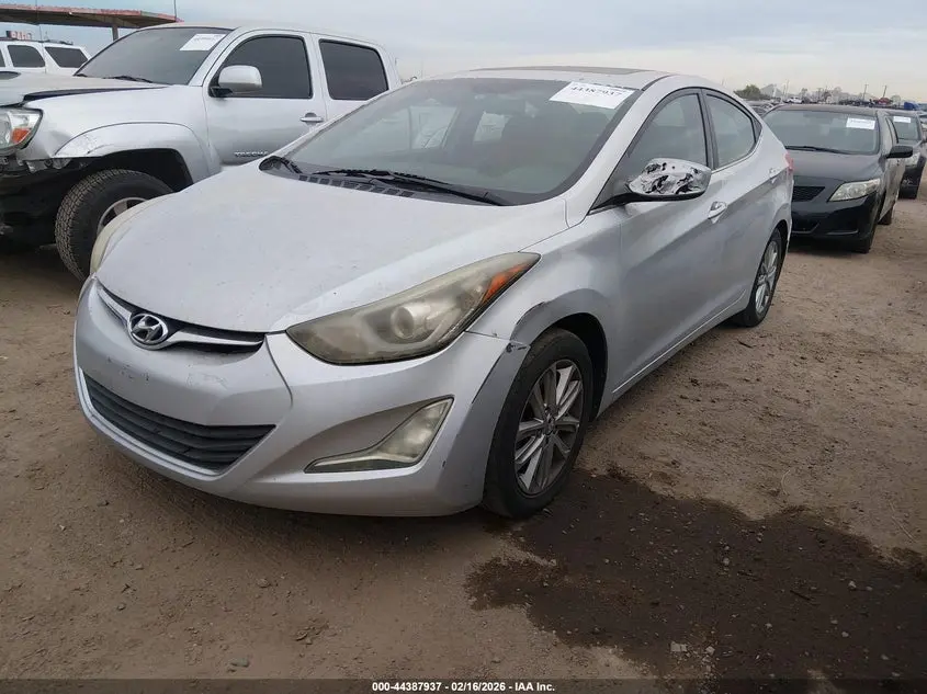 2015 HYUNDAI ELANTRA SE