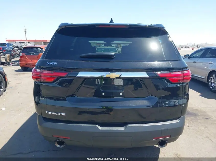 2023 CHEVROLET TRAVERSE FWD LS
