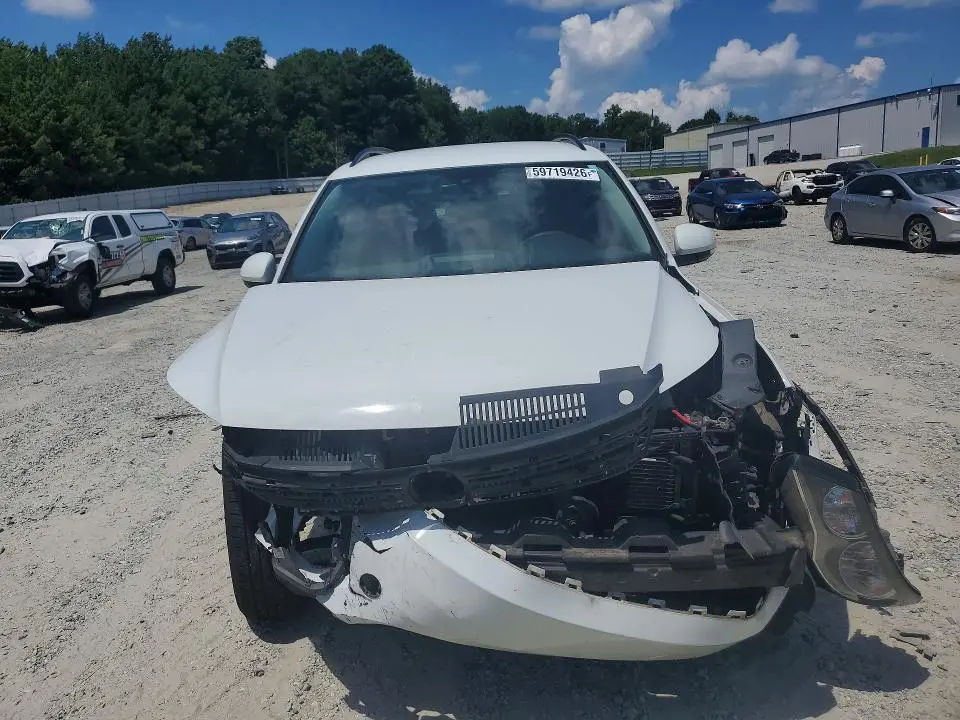 2017 VOLKSWAGEN TIGUAN S  