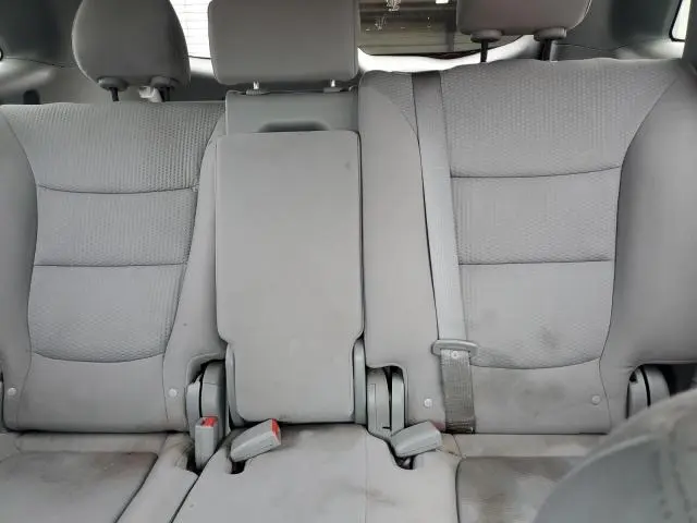 2011 KIA SORENTO BASE  