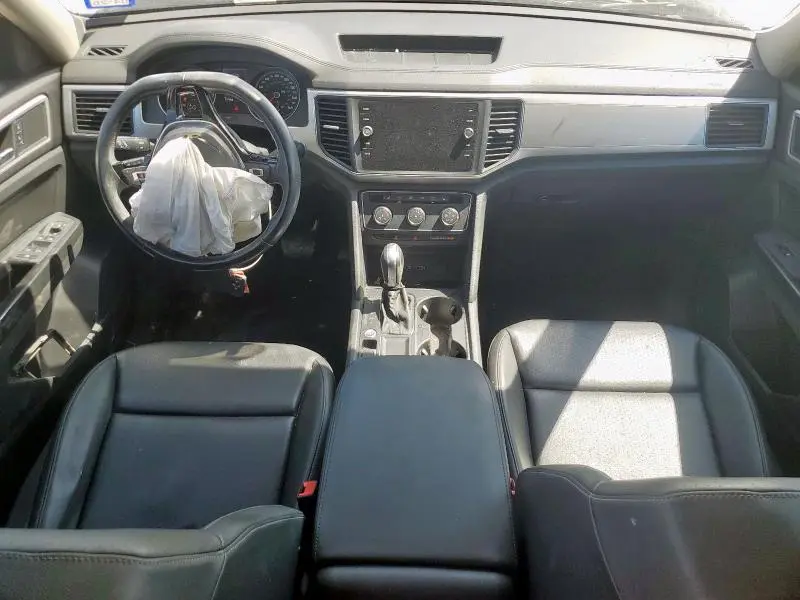 2018 VOLKSWAGEN ATLAS SE  