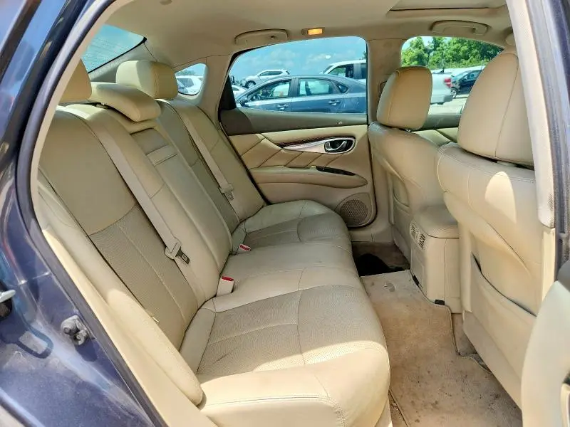 2011 INFINITI M37 BASE  