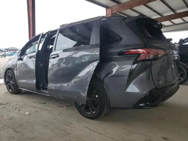2025 TOYOTA SIENNA XSE  