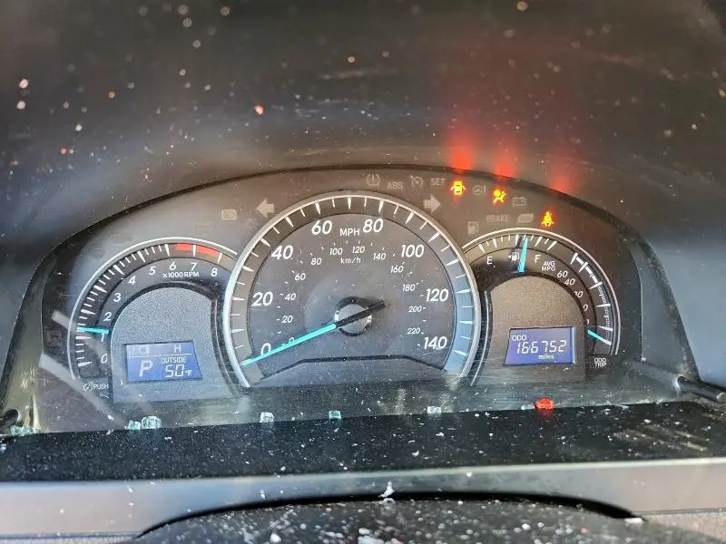 2015 TOYOTA CAMRY LE  