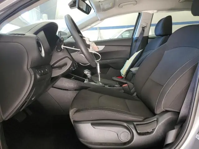 2024 KIA FORTE LX  