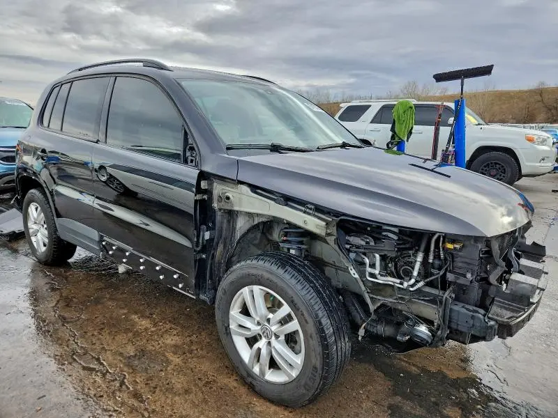 2016 VOLKSWAGEN TIGUAN S  