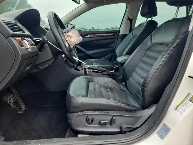 2013 VOLKSWAGEN PASSAT SEL  