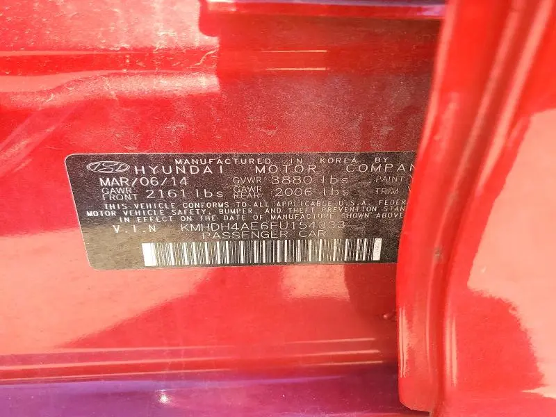 2014 HYUNDAI ELANTRA SE  