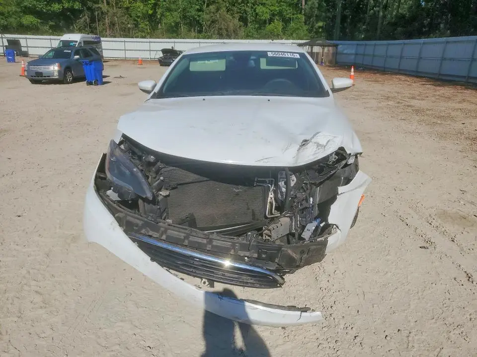 2017 CHRYSLER 200 LIMITED  