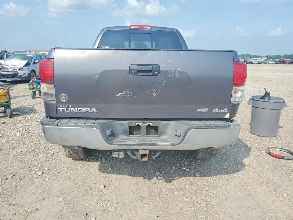 2013 TOYOTA TUNDRA DOUBLE CAB SR5  