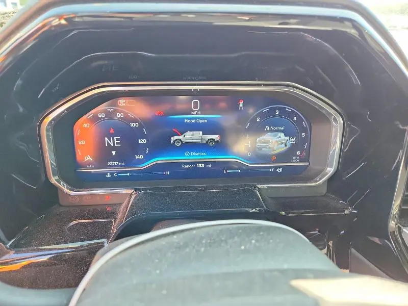 2025 CHEVROLET SILVERADO K1500 LT  