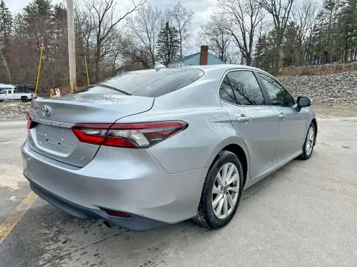2022 TOYOTA CAMRY LE  