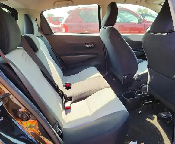 2014 TOYOTA YARIS 5-DOOR LE  