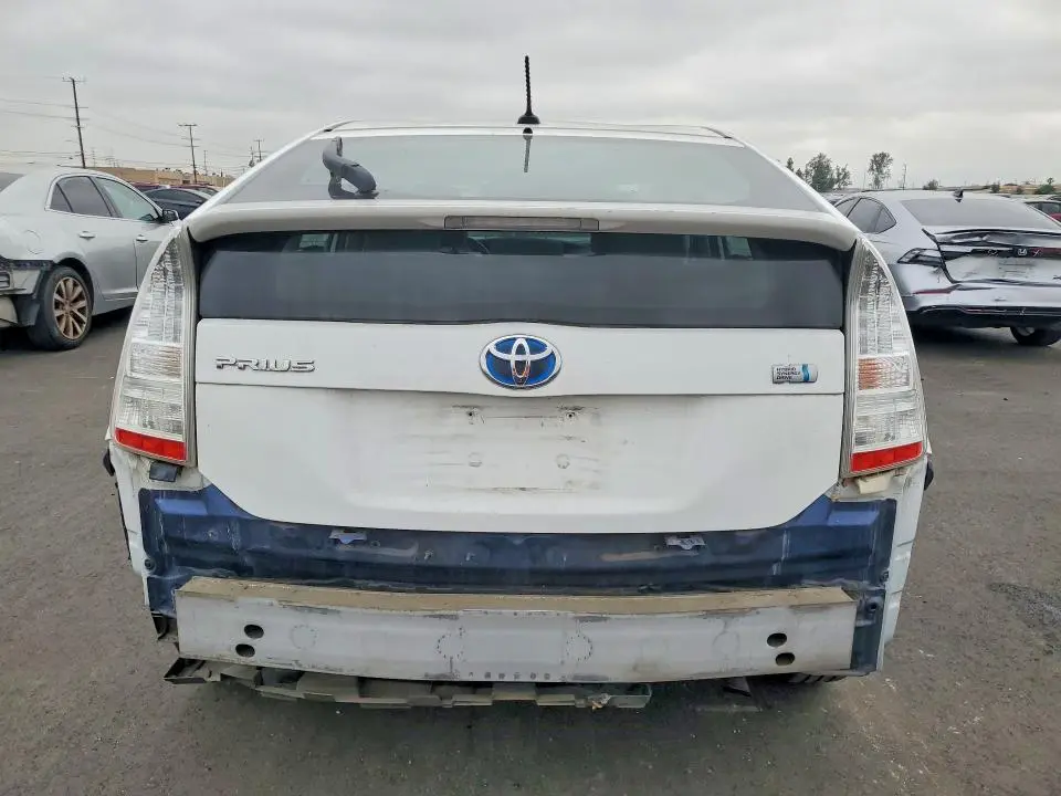 2010 TOYOTA PRIUS II  