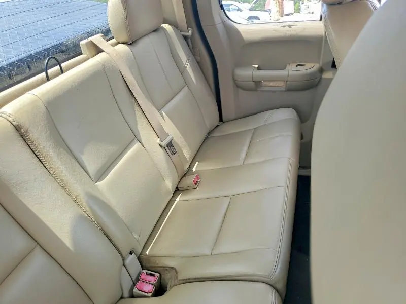 2010 CHEVROLET SILVERADO K1500 LT  