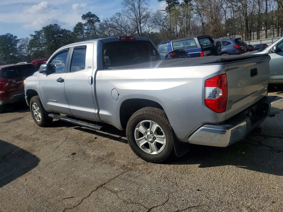 2017 TOYOTA TUNDRA SR5  