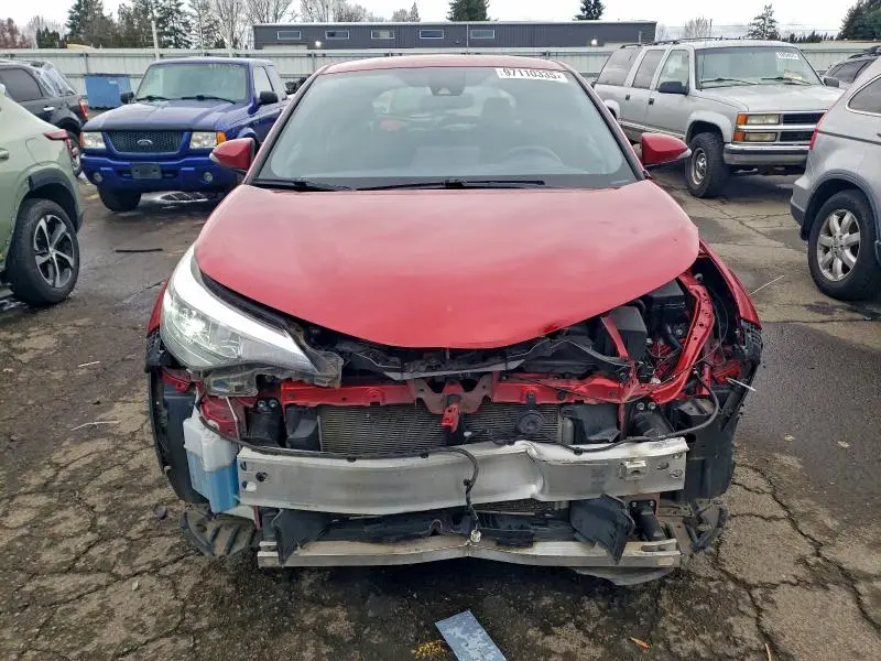 2020 TOYOTA C-HR XLE  