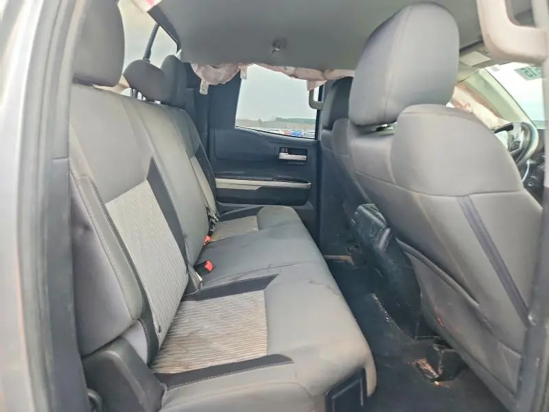 2017 TOYOTA TUNDRA DOUBLE CAB SR5  