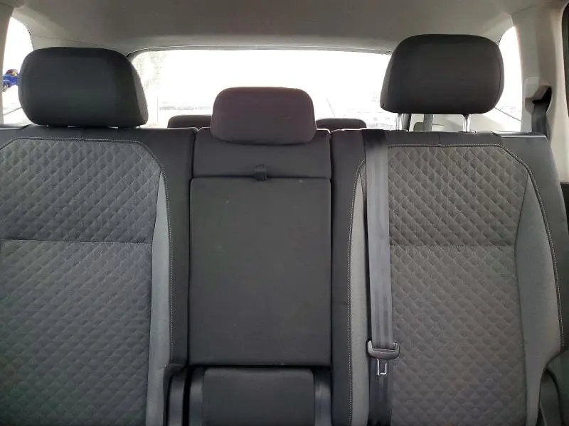 2018 VOLKSWAGEN TIGUAN S  