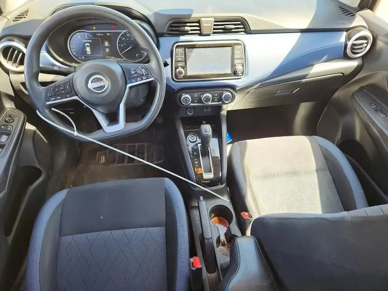 2023 NISSAN VERSA SV  