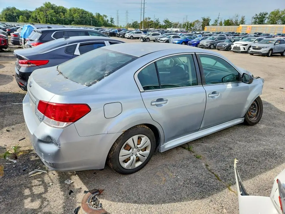 2013 SUBARU LEGACY 2.5I  