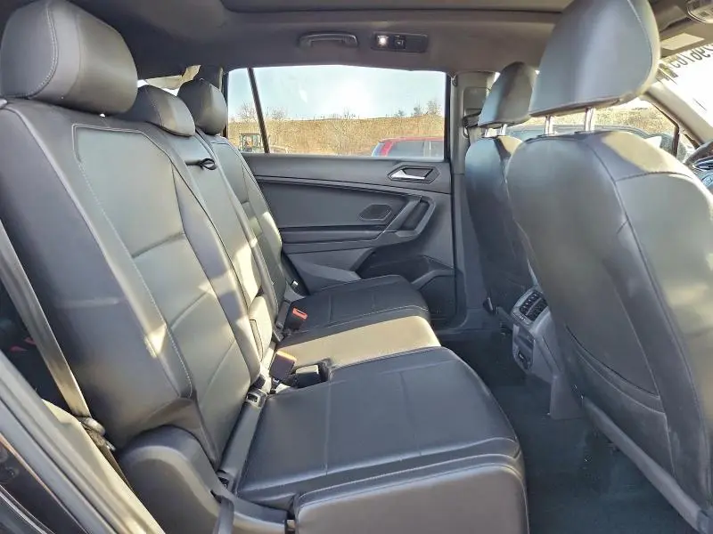 2020 VOLKSWAGEN TIGUAN SE  