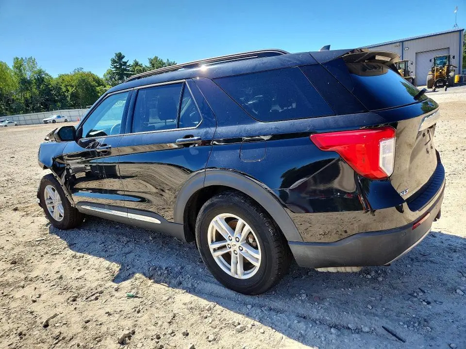 2021 FORD EXPLORER XLT  