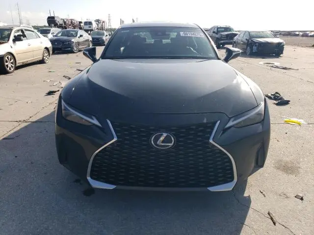 2022 LEXUS IS 300  