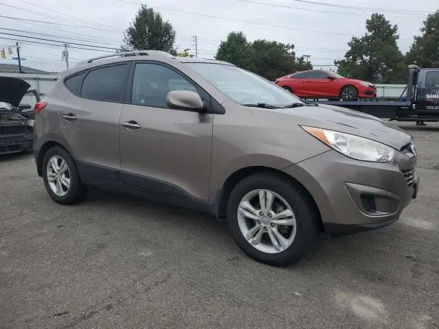 2011 HYUNDAI TUCSON GLS  