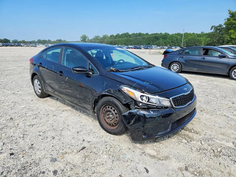 2018 KIA FORTE LX  