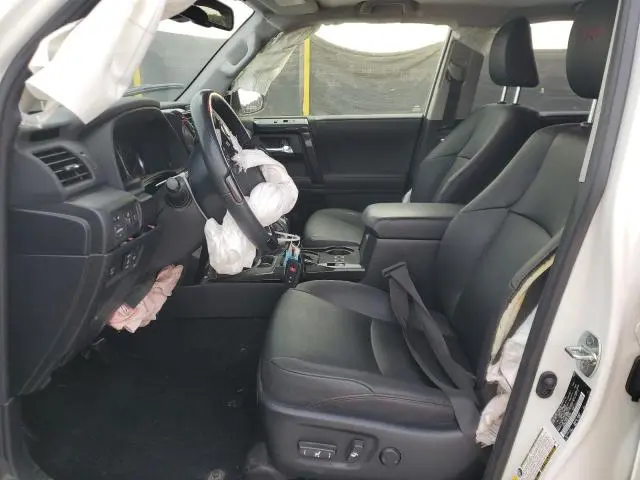 2023 TOYOTA 4RUNNER SE