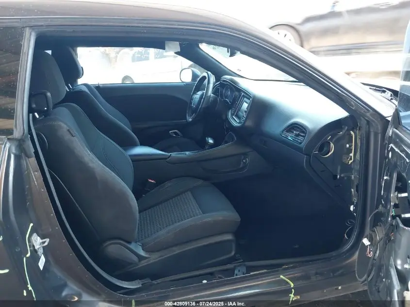2015 DODGE CHALLENGER SXT
