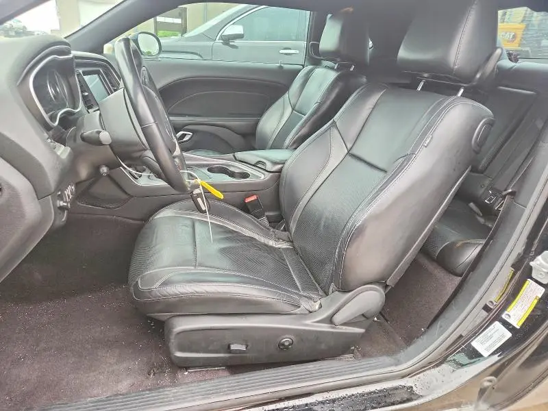 2016 DODGE CHALLENGER SXT  