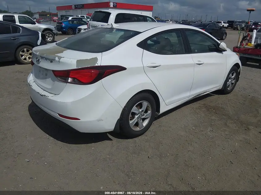 2015 HYUNDAI ELANTRA SE