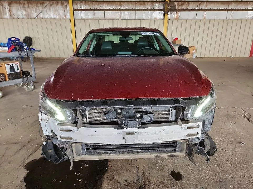 2019 NISSAN ALTIMA SR  