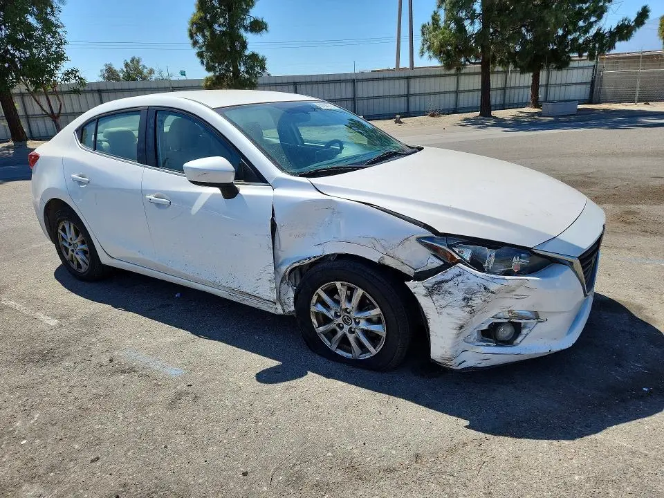 2015 MAZDA 3 TOURING  